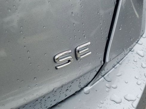 New 2026 Volkswagen Jetta SE FWD image 6