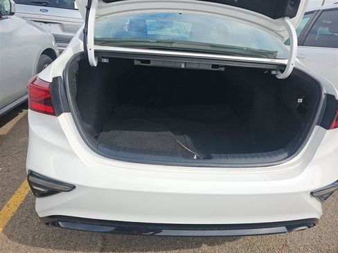 Used 2021 Kia Forte LXS FWD image 17