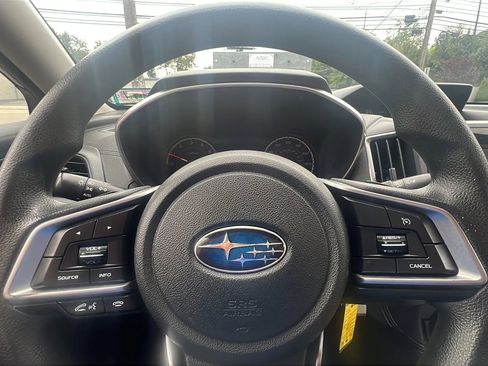 Used 2017 Subaru Impreza 2.0i Premium image 14