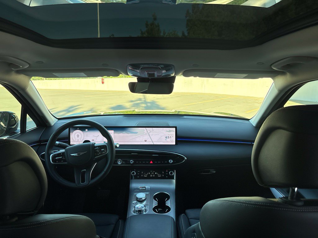 Certified 2026 Genesis GV70 2.5T Advanced AWD/4WD image 9