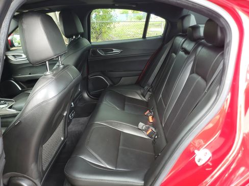 Used 2022 Alfa Romeo Giulia Ti w/ Active Assist Plus Package image 9