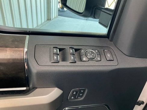 Used 2022 Ford F350 Lariat w/ Chrome Package AWD/4WD image 8