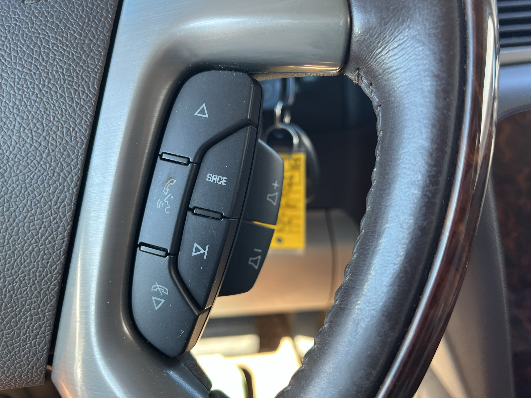 Used 2013 GMC Yukon XL Denali AWD/4WD image 19