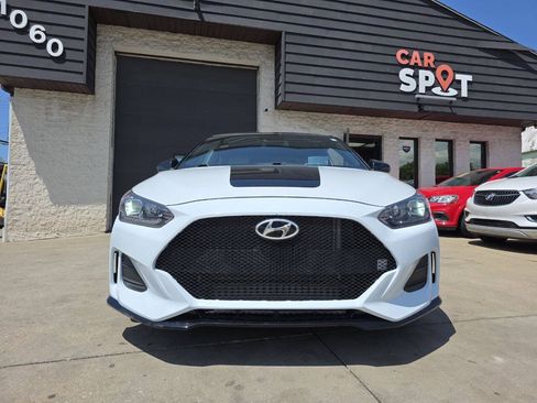 Used 2020 Hyundai Veloster Turbo Ultimate FWD image 2