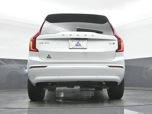 New 2026 Volvo XC90 B6 Core w/ Protection Package Premier image 42
