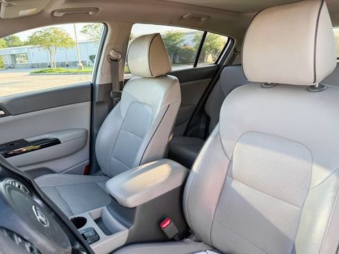 Used 2018 Kia Sportage SX FWD image 19