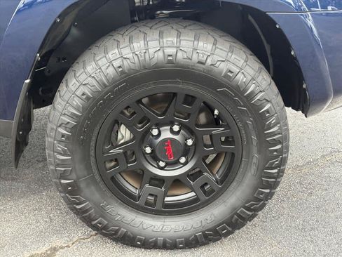 Used 2021 Toyota 4Runner SR5 AWD/4WD image 32