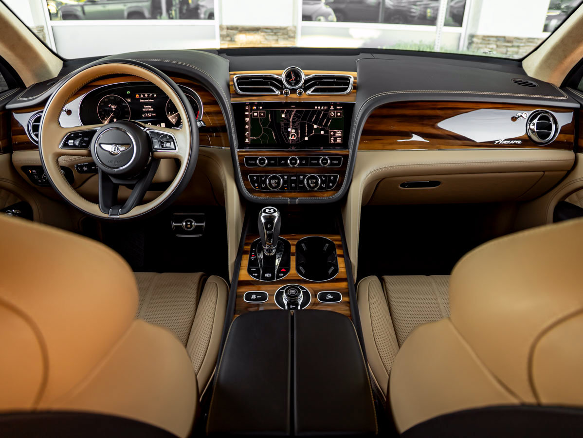 Used 2023 Bentley Bentayga AWD/4WD image 4
