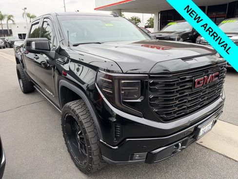 Used 2023 GMC Sierra 1500 Denali w/ Denali Reserve Package image 2