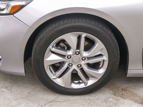 Used 2018 Honda Accord LX image 5