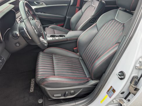Used 2023 Genesis G70 2.0T w/ Sport Prestige Package RWD image 17