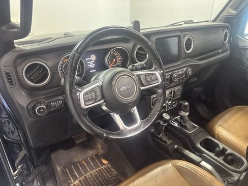 Used 2020 Jeep Wrangler Unlimited Sahara AWD/4WD image 13