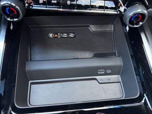 New 2025 Chevrolet Tahoe High Country image 28