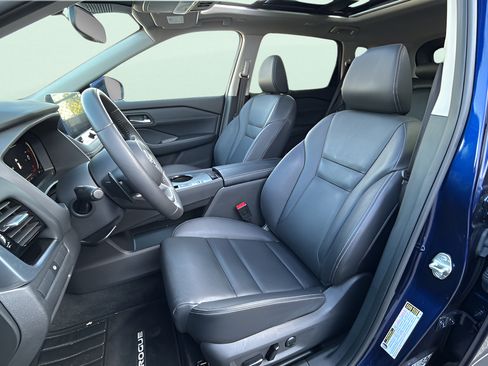 Used 2024 Nissan Rogue SL w/ SL Premium Package FWD image 11