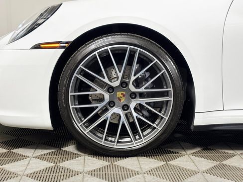 Used 2021 Porsche 911 Carrera image 39