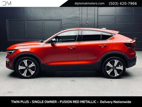 Used 2023 Volvo C40 P8 Recharge Plus w/ Climate Package AWD/4WD image 4