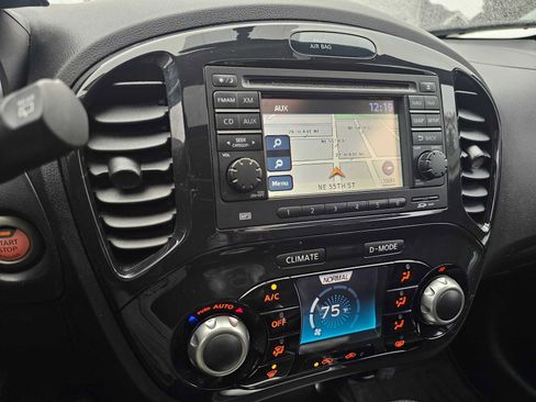 Used 2012 Nissan Juke SL image 29