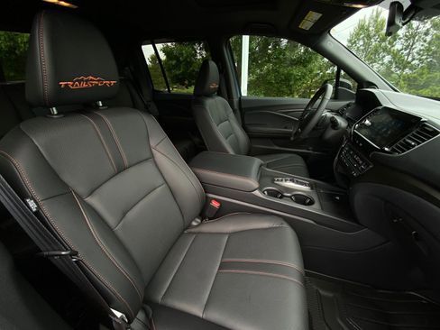 Certified 2024 Honda Ridgeline TrailSport image 14