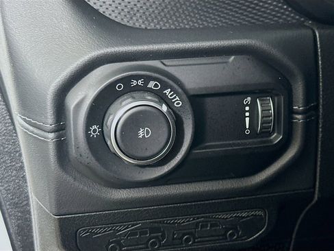Used 2024 Jeep Wrangler Unlimited Rubicon w/ Convenience Group AWD/4WD image 21