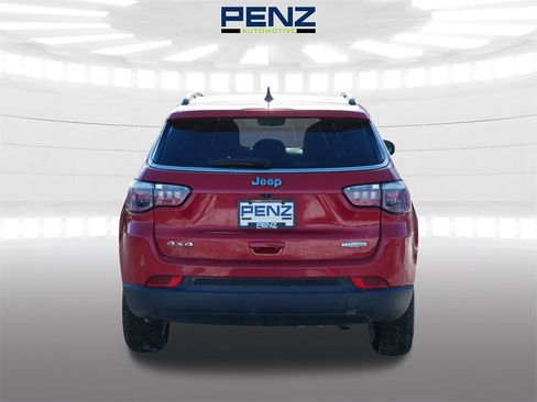 Used 2018 Jeep Compass Latitude w/ Popular Equipment Group image 6