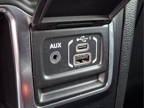 Used 2020 Jeep Wrangler Sport AWD/4WD image 20