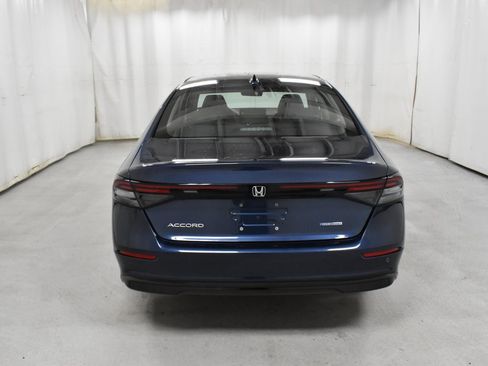 Used 2023 Honda Accord EX-L image 6