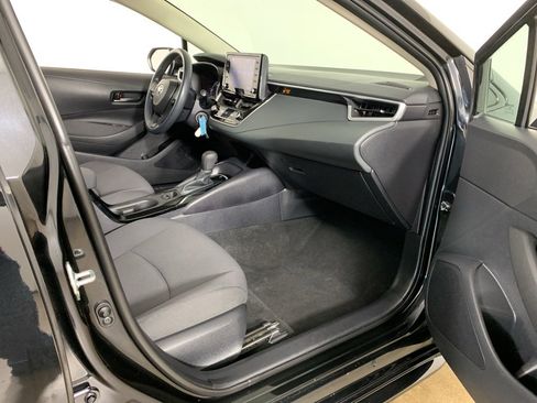 Used 2022 Toyota Corolla LE image 37