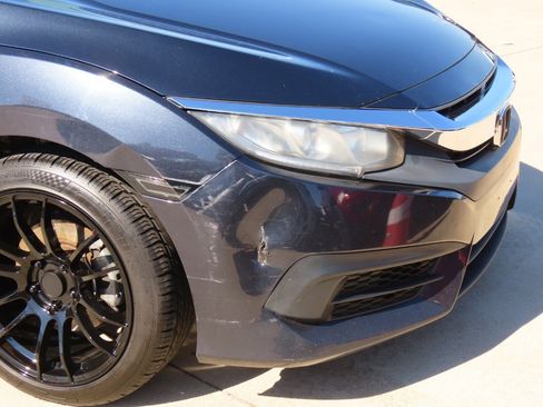 Used 2018 Honda Civic LX image 6