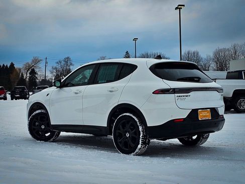 Certified 2024 Dodge Hornet GT w/ GT Blacktop Package image 5