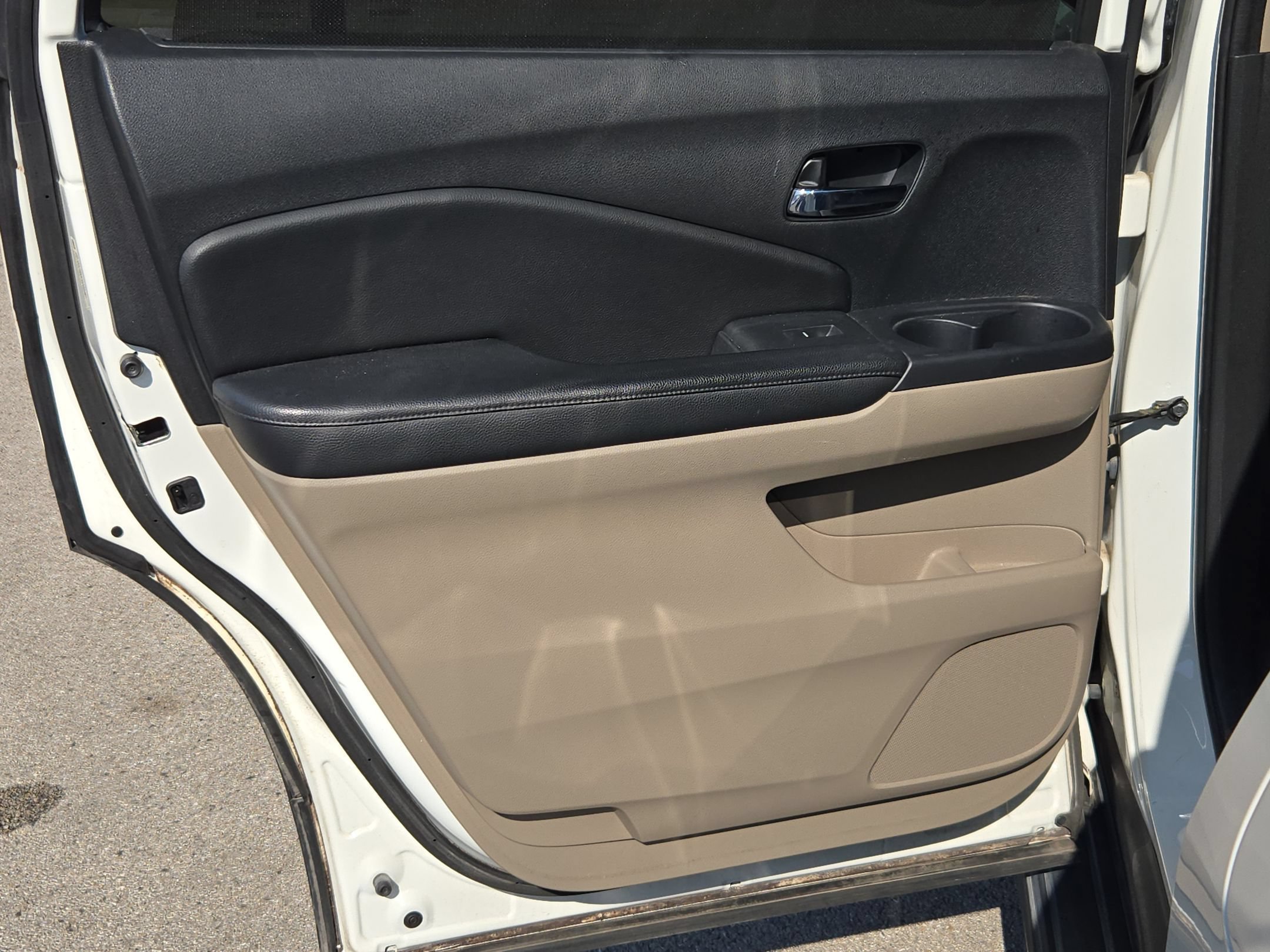 Used 2016 Honda Pilot Touring image 15