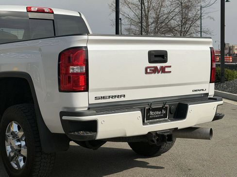 Used 2018 GMC Sierra 3500 Denali w/ Duramax Plus Package image 21