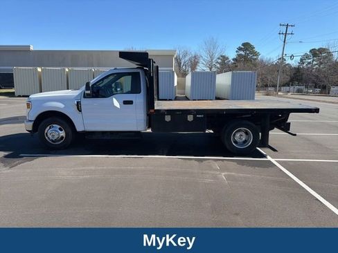 Used 2022 Ford F350 XL w/ Power Equipment Group image 8