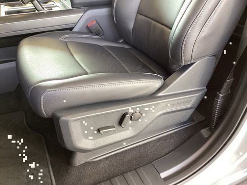 New 2025 Ford F150 Lariat w/ Equipment Group 501A Mid image 28