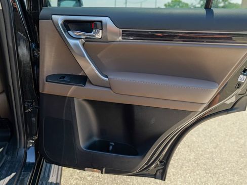Used 2023 Lexus GX 460 Premium w/ Premium Package AWD/4WD image 30