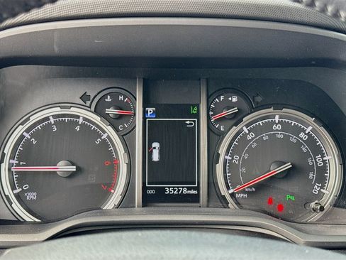 Used 2022 Toyota 4Runner Limited RWD image 14