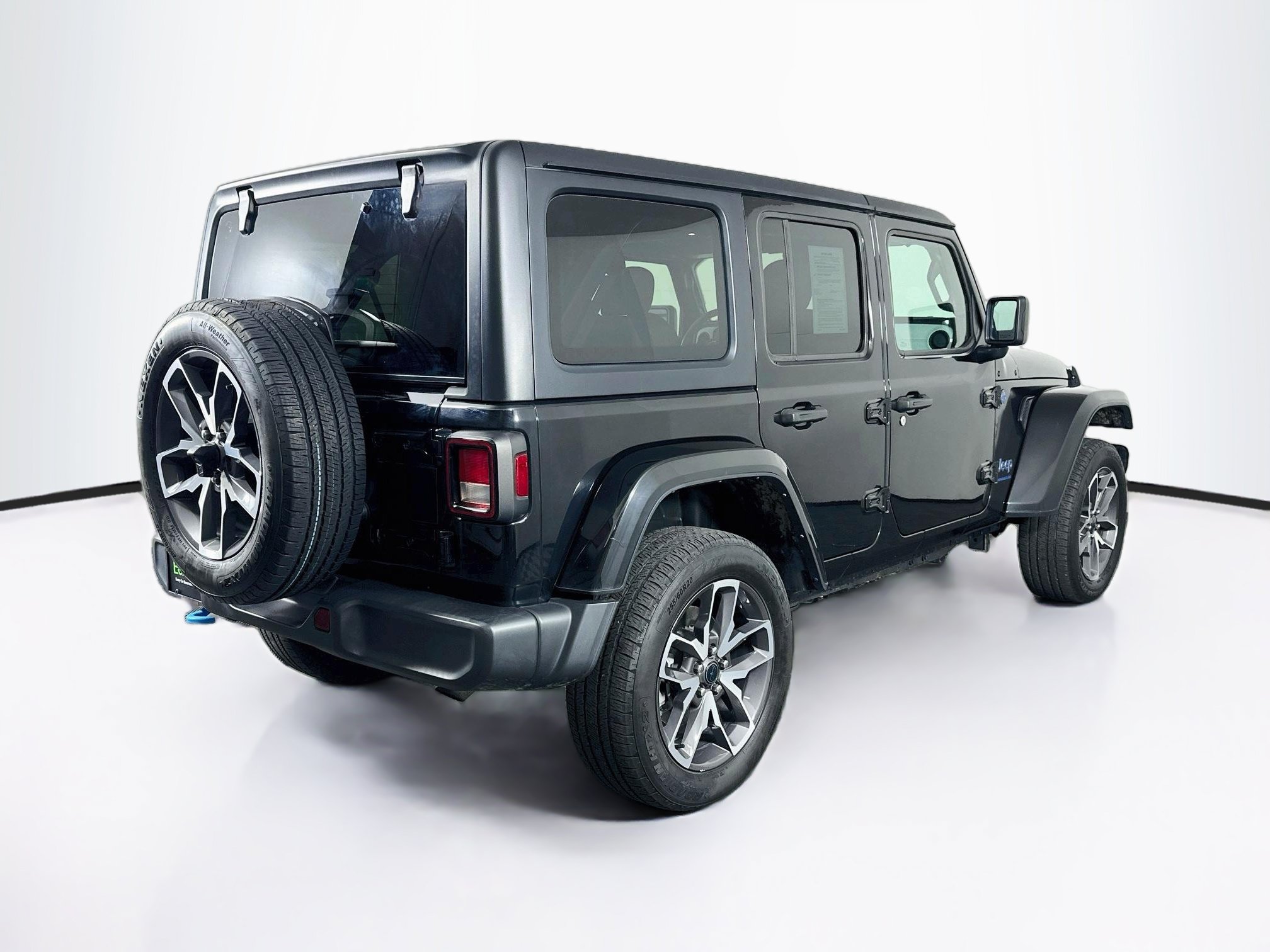 Used 2024 Jeep Wrangler Unlimited w/ Convenience Group AWD/4WD image 9
