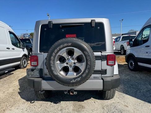 Used 2018 Jeep Wrangler Unlimited Sahara w/ Max Tow Package image 6