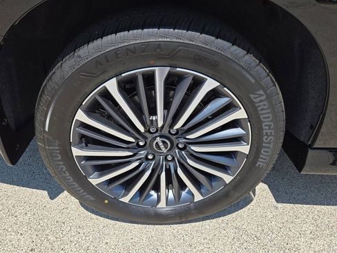 New 2025 Nissan Armada Platinum Reserve image 14