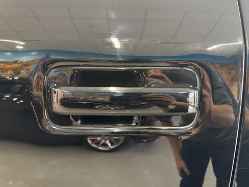 Used 2017 Ford F150 XLT w/ Equipment Group 302A Luxury image 18