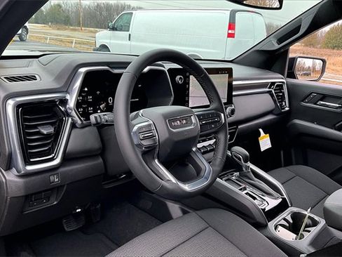 New 2026 GMC Canyon Elevation w/ Convenience Package image 6