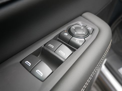 New 2026 GMC Yukon XL Elevation w/ Elevation Premium Package AWD/4WD image 16