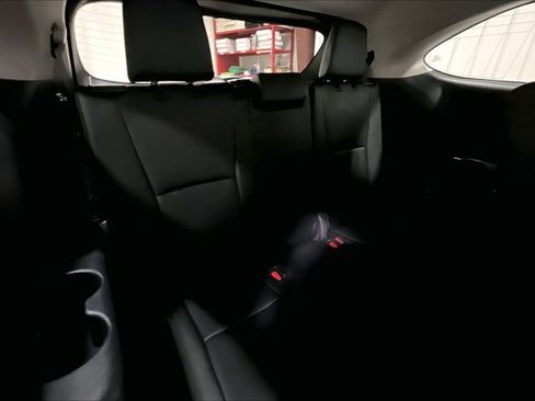 Certified 2024 Toyota Highlander XLE AWD/4WD image 29