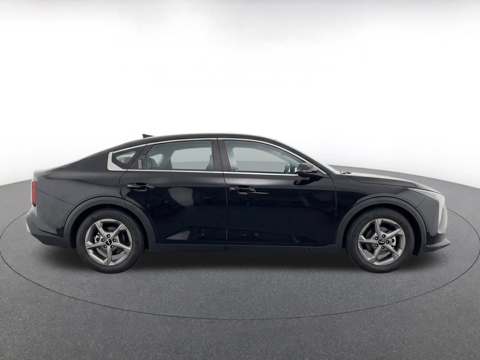 Used 2026 Kia K4 FWD image 9