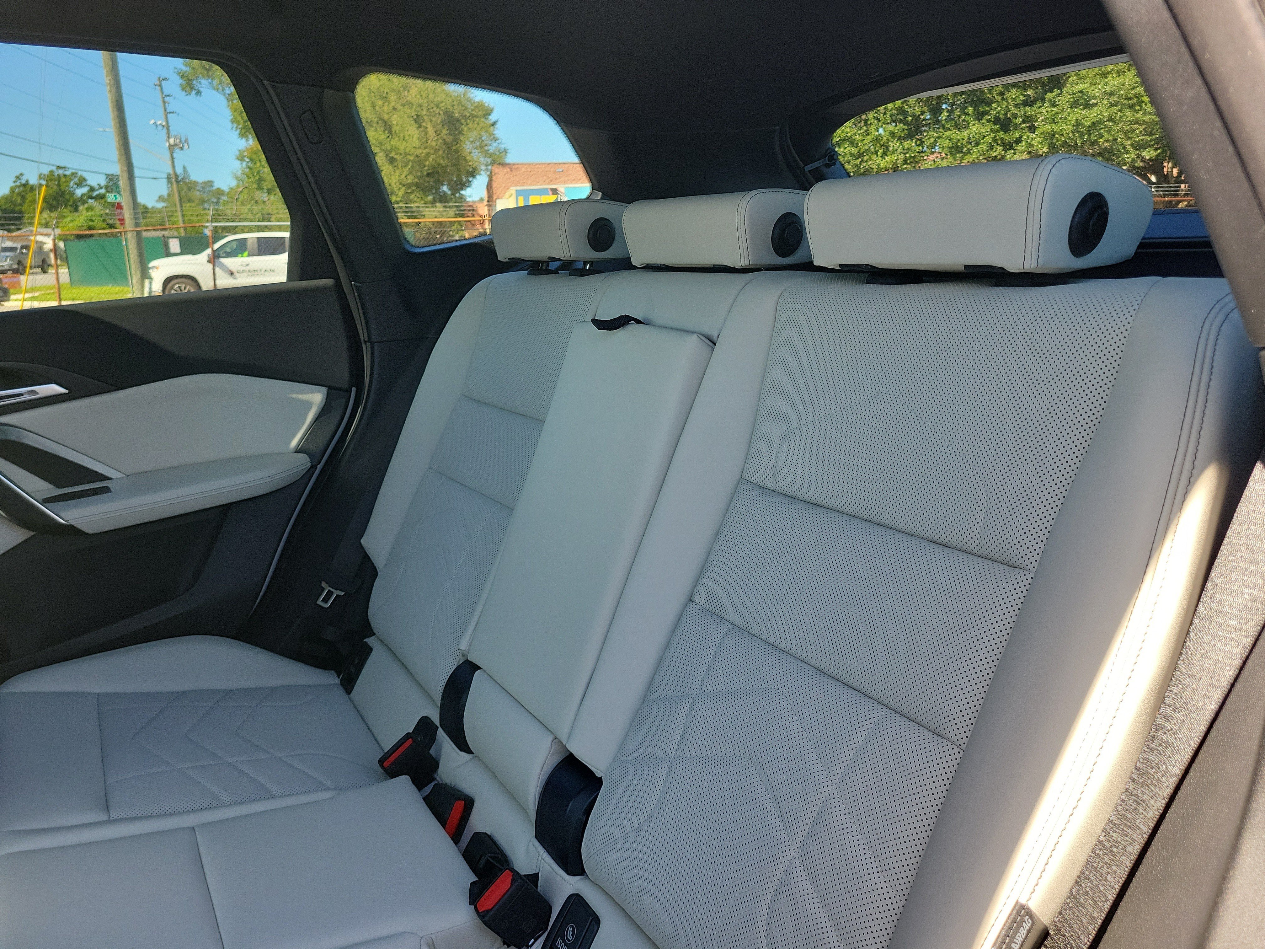 New 2027 BMW X1 xDrive28i w/ Technology Package AWD/4WD image 8