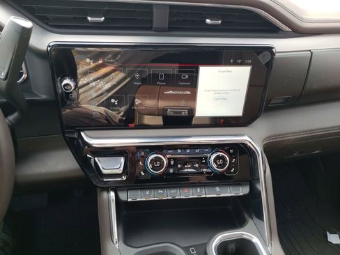 Used 2025 GMC Sierra 2500 Denali w/ Denali Reserve Package image 18