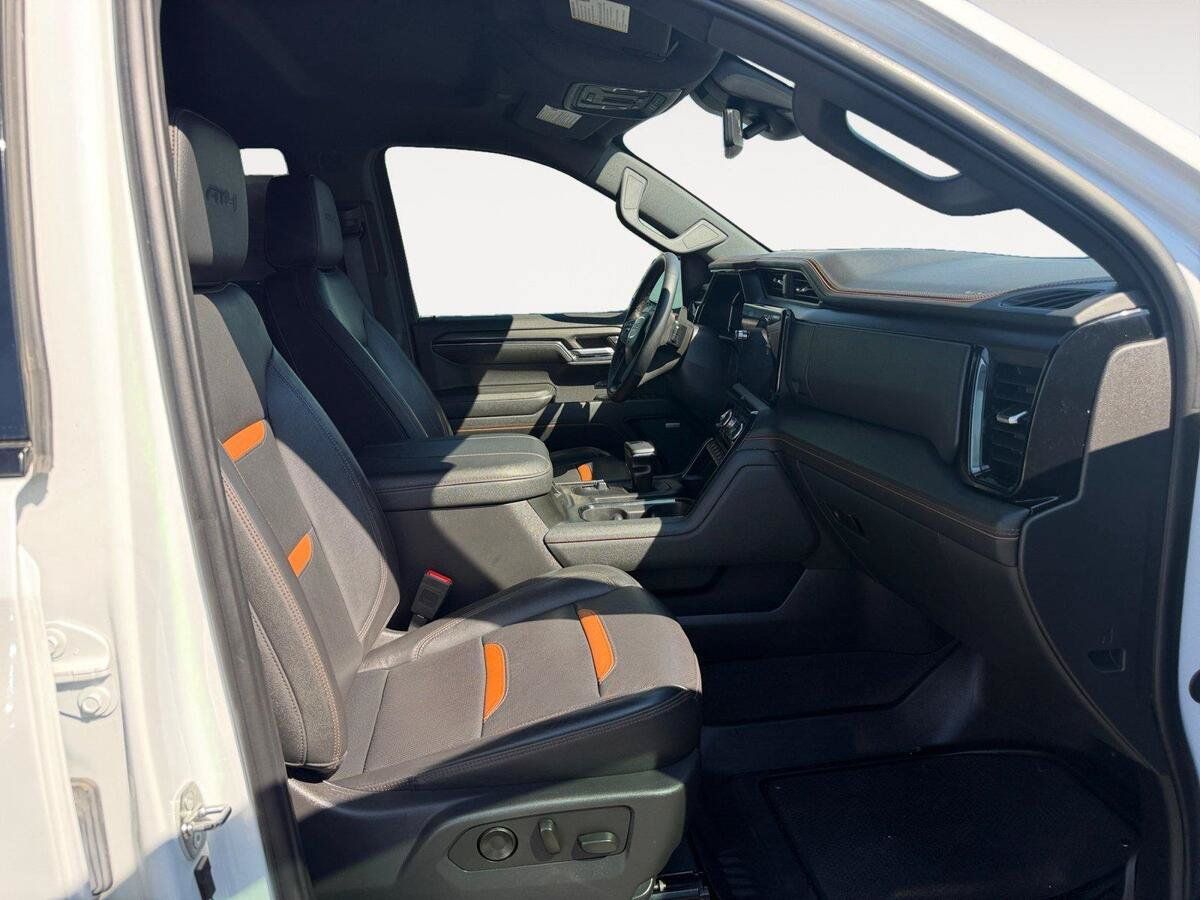 Used 2024 GMC Sierra 1500 AT4 w/ AT4 Preferred Package AWD/4WD image 15