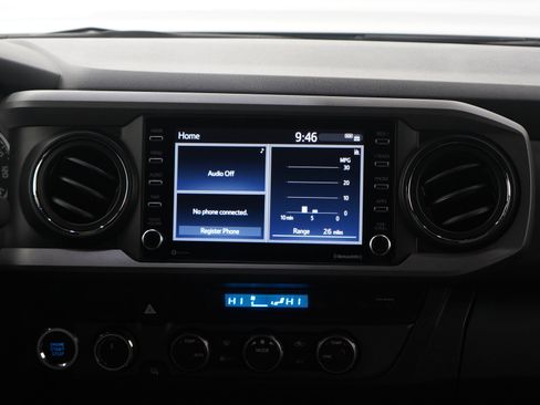 Used 2022 Toyota Tacoma TRD Sport image 14