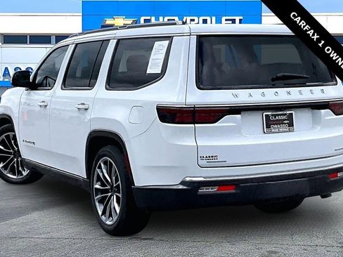 Used 2022 Jeep Wagoneer Series III w/ Premium Group I AWD/4WD image 4