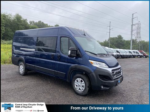 Used 2025 RAM ProMaster 3500 w/ Quick Order Package 22H SLT+ FWD image 1