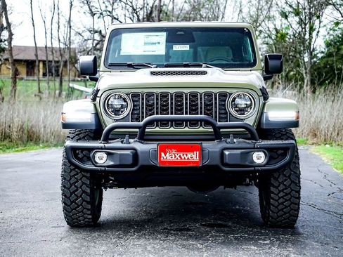 New 2026 Jeep Gladiator Willys AWD/4WD image 5